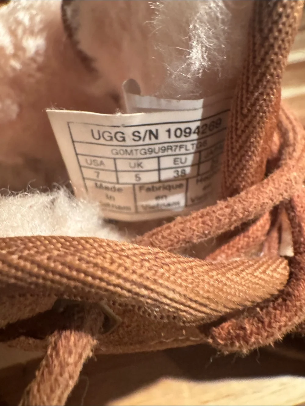 UGG chestnut brown
